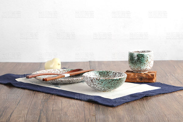 �߶������;�-��ɫѩ��